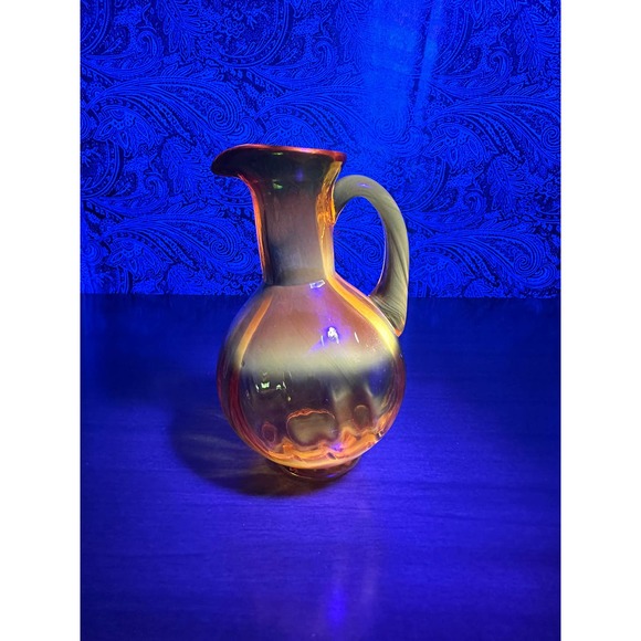 Vintage hand blown glass pitcher Amber/Maganese - Picture 2 of 9